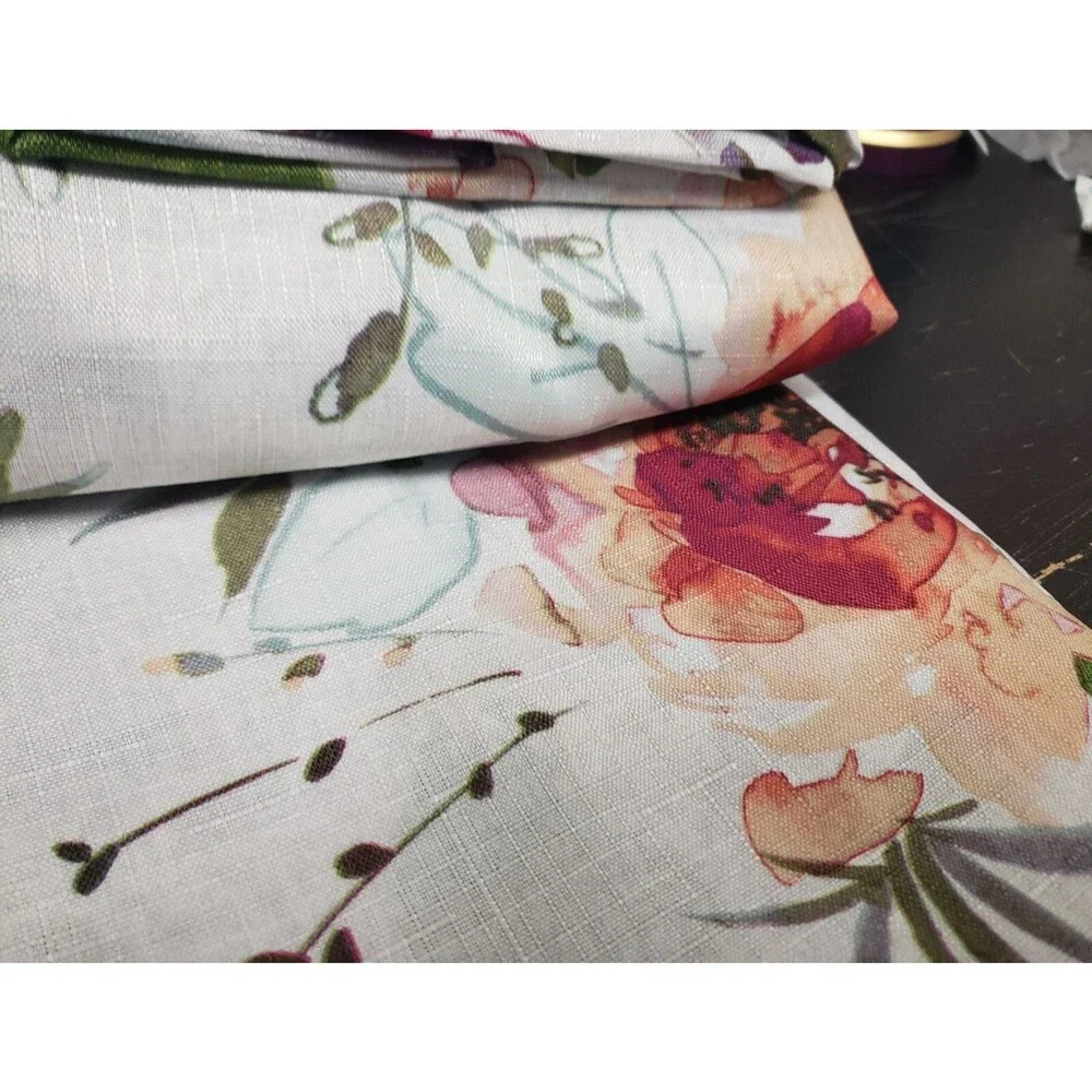1 Printed Fabric Tablecloth, 60